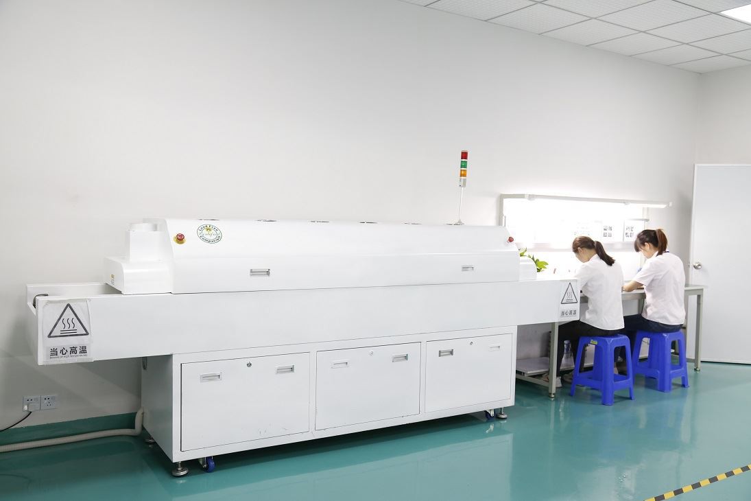 Reflow jootmine ja lainejootmine Pogo Pin projektis